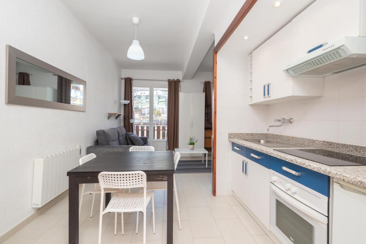 Apartamentos Pie De Pistas Mikka 3000 Pas de la Case Extérieur photo